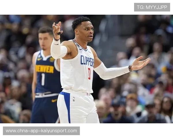 球迷怒吼：把首发还给威少！社媒掀起声讨潮！