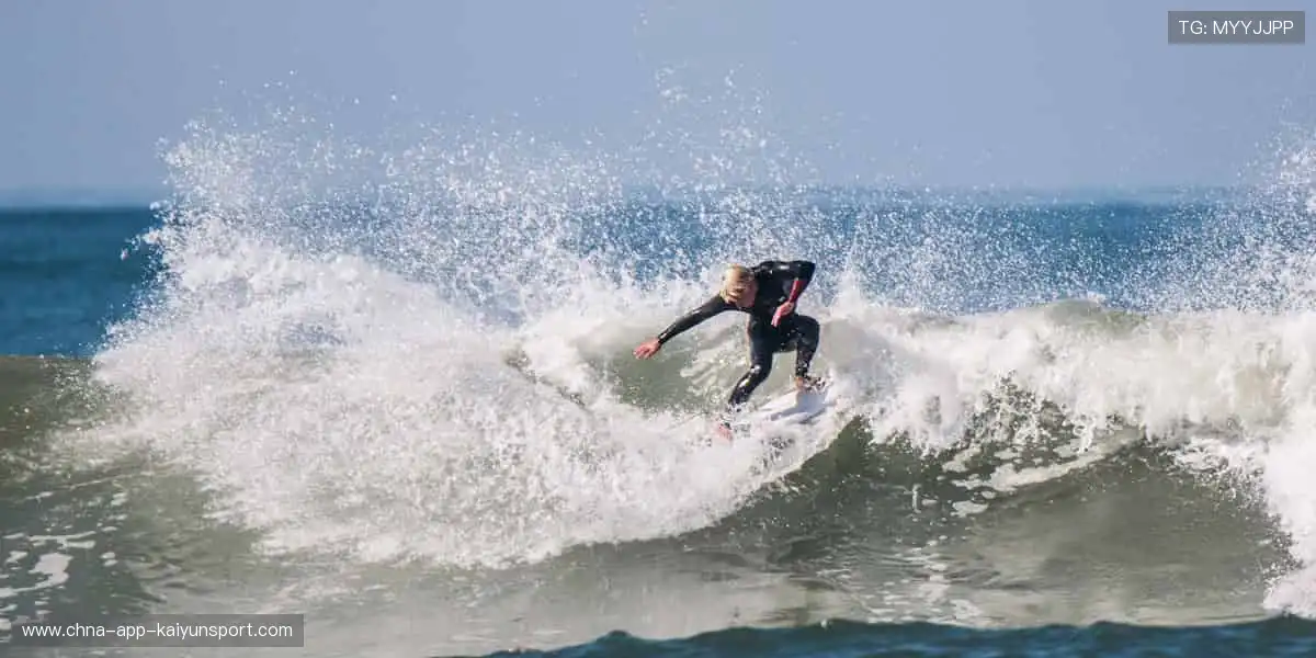 🏆 周边好物，点燃你的热爱！